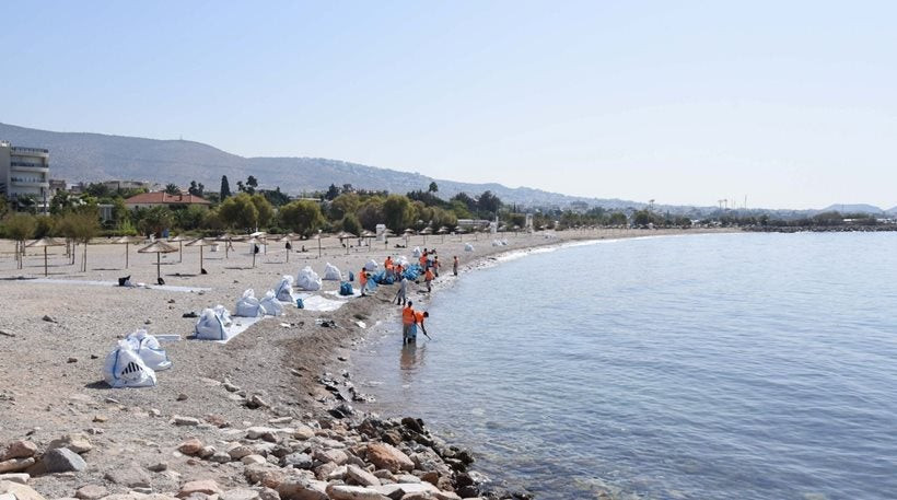 Σαρωνικός: Ποιες περιοχές είναι καθαρές και ποιες παραμένουν μολυσμένες